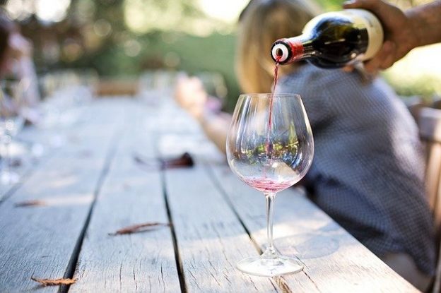 ¿Cómo conservar el vino después de abierto?