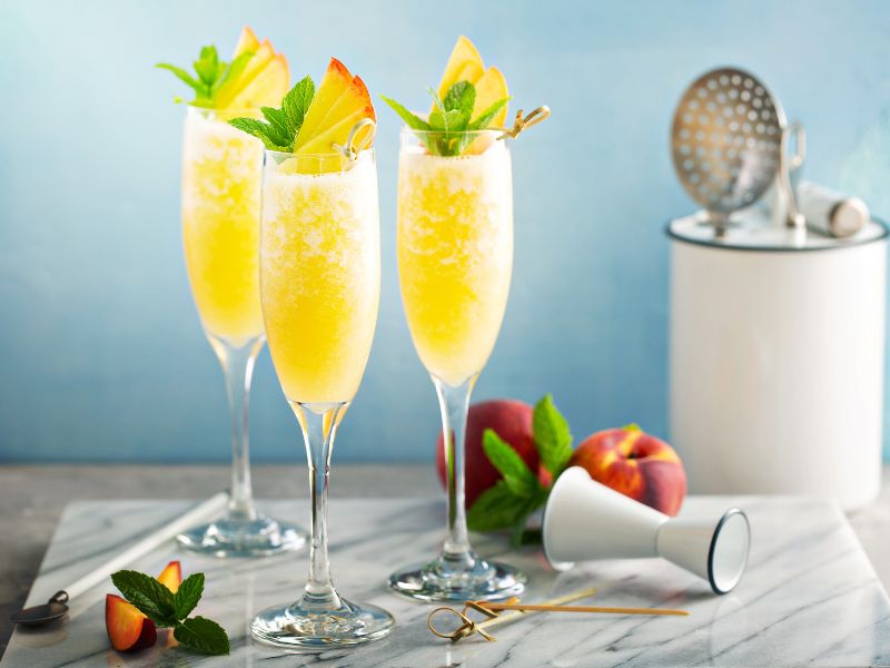 Mimosa cóctel con champagne